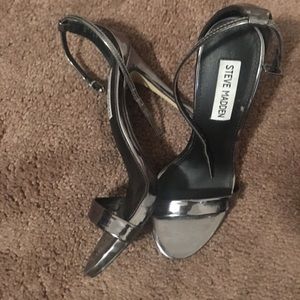 Steve Madden Stecy strapping metallic heels